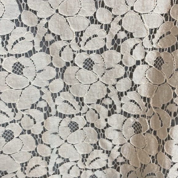 Talula | Elegant Cream Lace Tank Top Light bluey grey underlay - medium - Picture 3 of 5